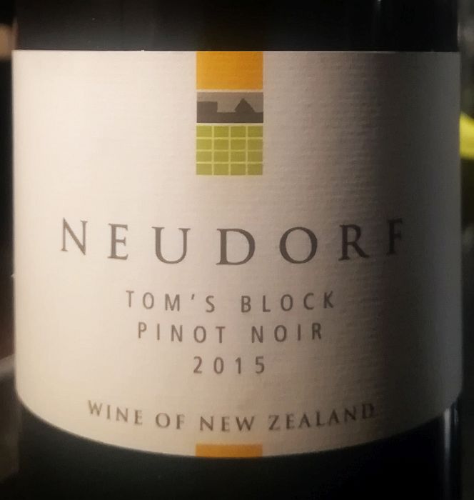 neudorftomsblockpinotnoir2015_2.jpg