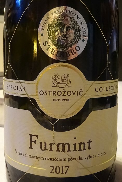 ostrozovicspecialcollectionfurmint2017.jpg