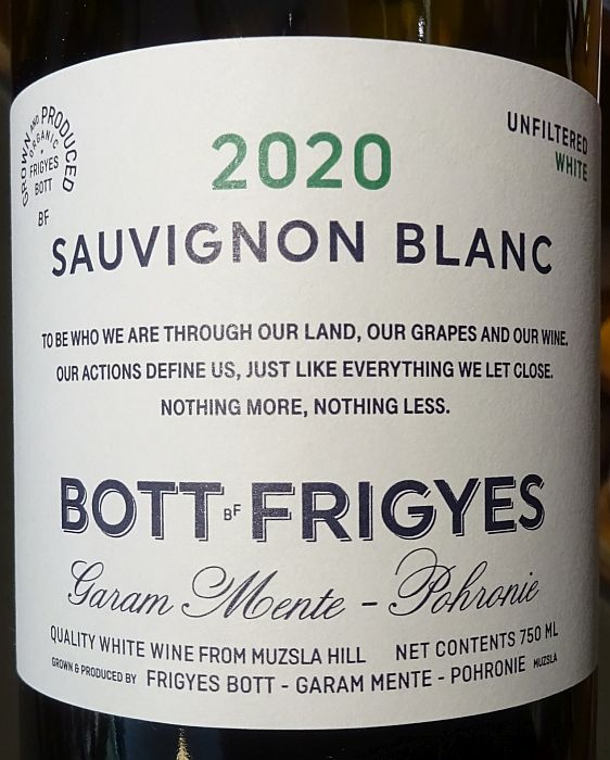 bottfrigyessauvignonblanc2020.jpg