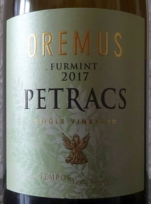 oremuspetracsfurmint2017_1.jpg