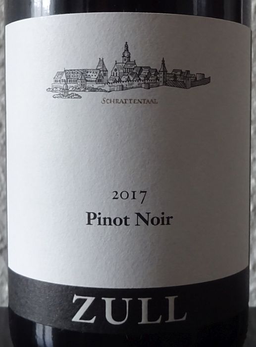 zullpinotnoir2017.jpg