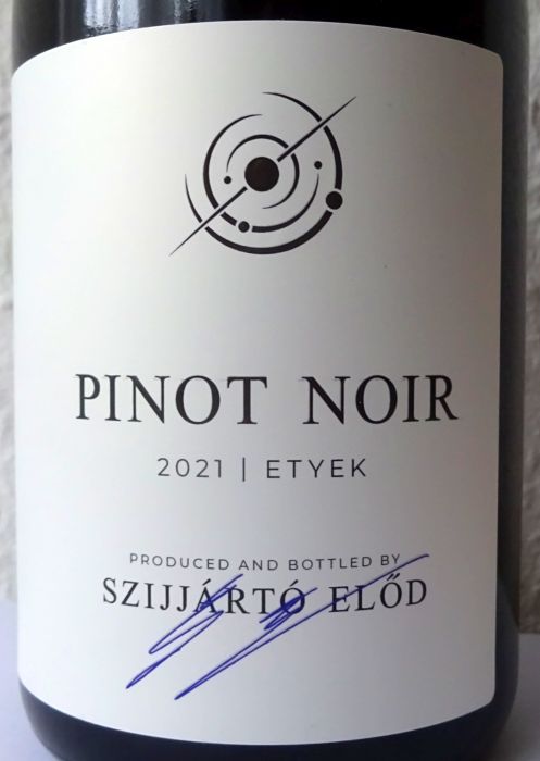 szijjartoelodpinotnoir2021magnum.jpg