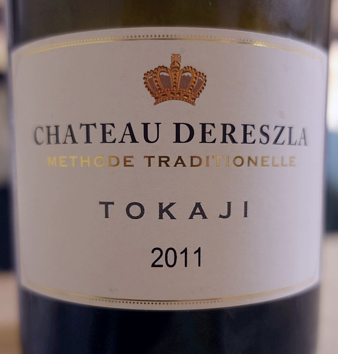 chateaudereszlatokajibrut2011.jpg