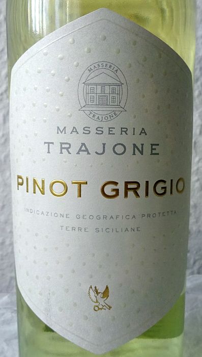 femarmasseriatrajonepinotgrigio2023.jpg