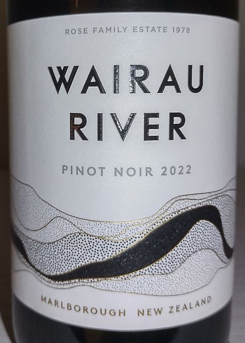 rosefamilyestatewairauriverpinotnoir2022.jpg