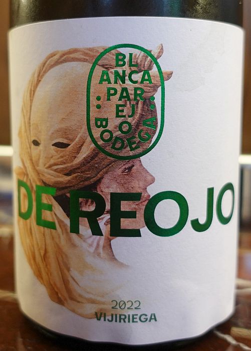 bodegablancaparejodereojovijiriega2022.jpg