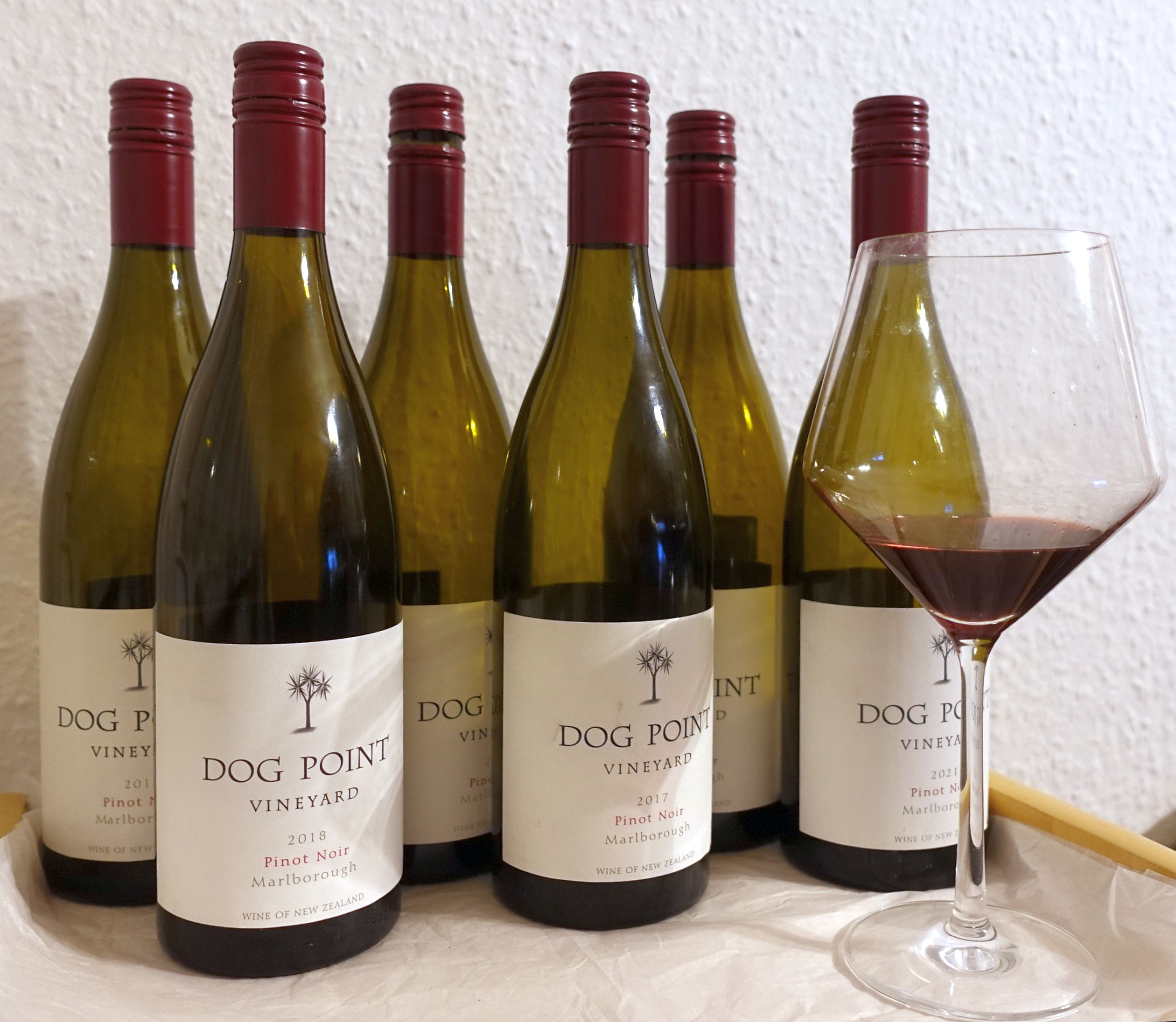 dogpointpinotnoir20162021_2.jpg