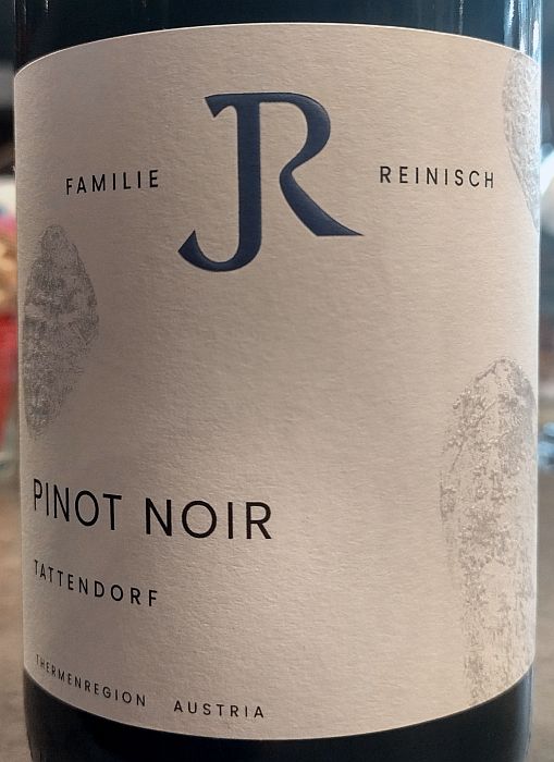 johanneshofreinischpinotnoir2022.jpg