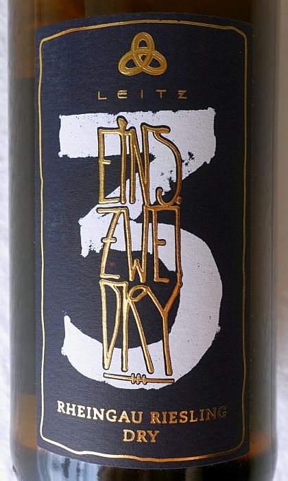 leitzeinszweidryriesling2023.jpg