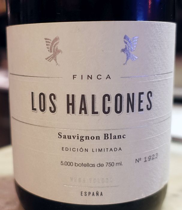 vegatolosofincaloshalconessauvignonblanc2023.jpg