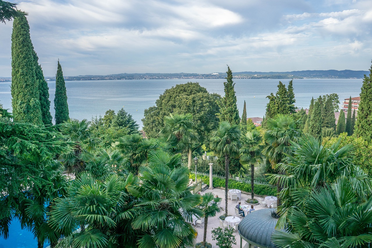 lake-garda-949540_1280.jpg