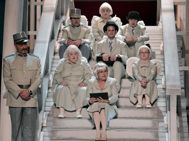 VIDÉK: Igazi angyalokká váltak a miskolci színpadon a Baltazár Színház társulatának tagjai