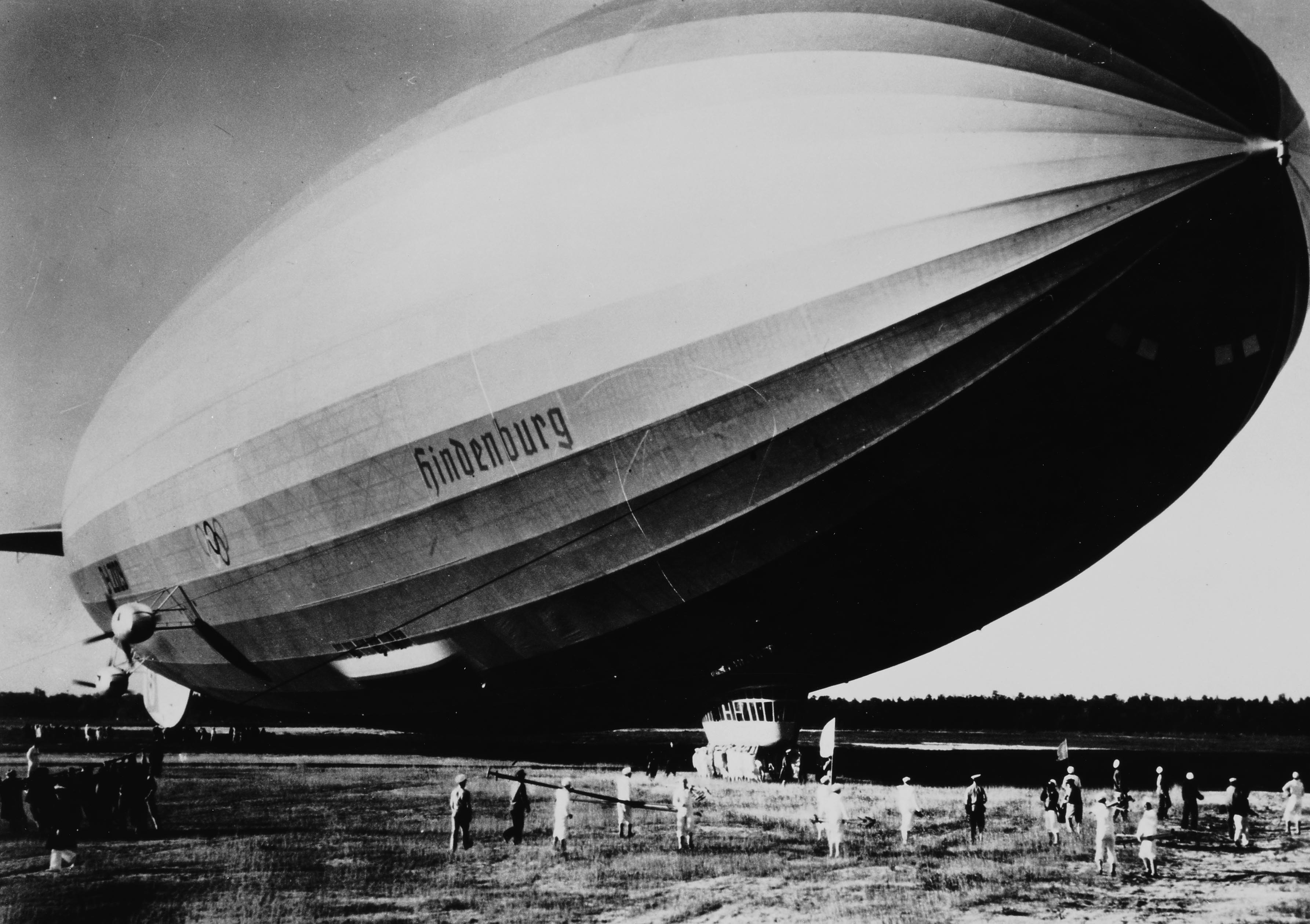 the_hindenburg_01.jpg