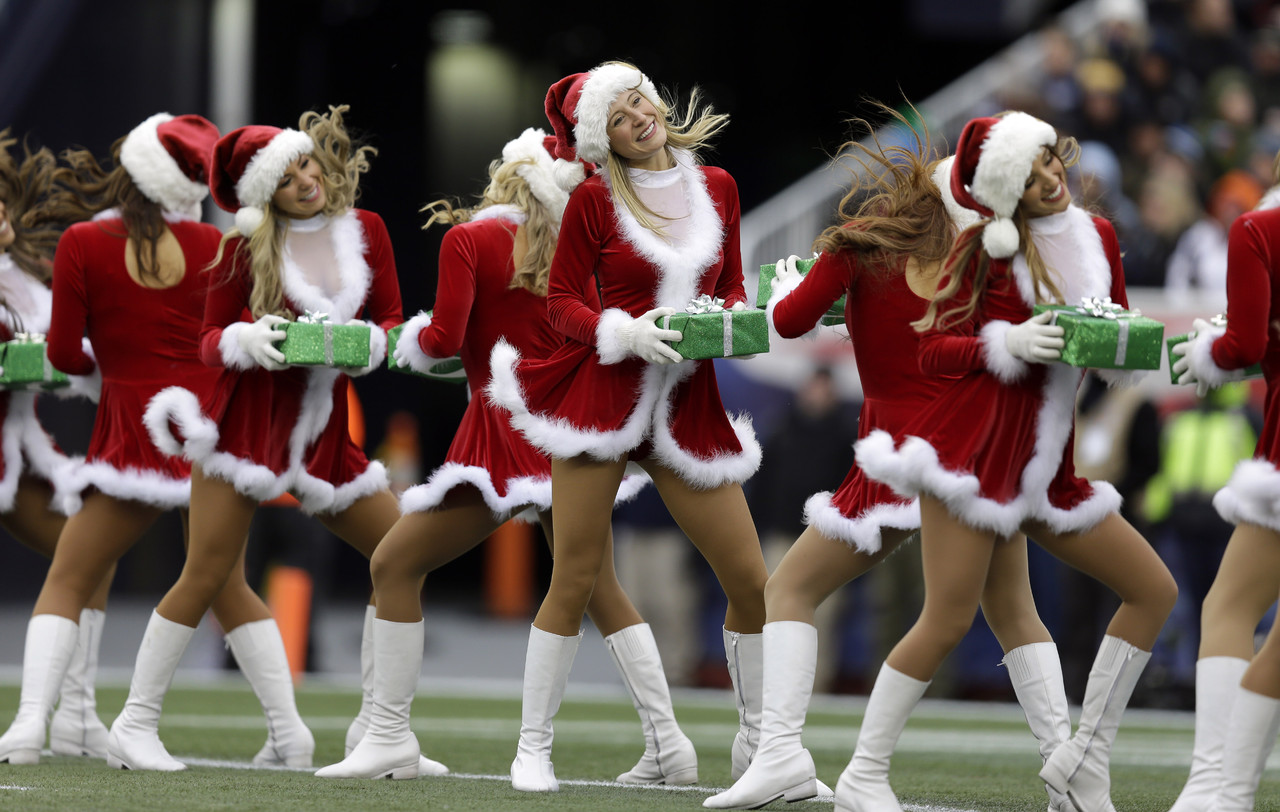 new-england-cheerleaders.jpg