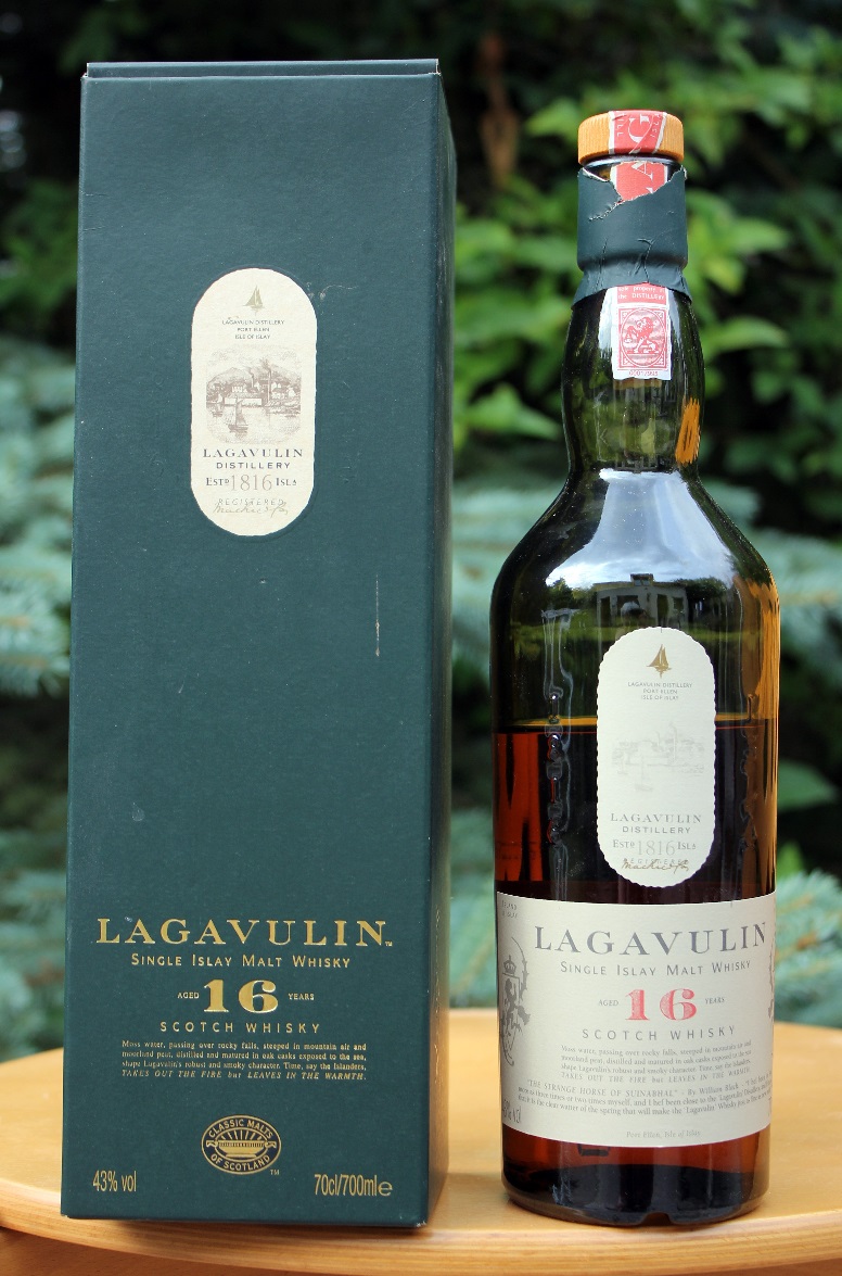 lagavulin_single_islay_malt_162.jpg