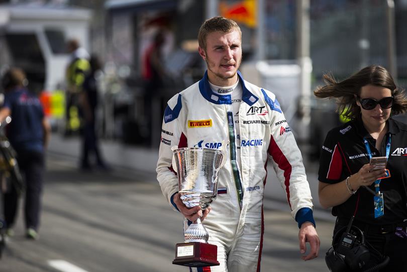 GP2 - SIROTKIN A SEMMIBŐL TÖRT A BAJNOKSÁG ÉLÉRE