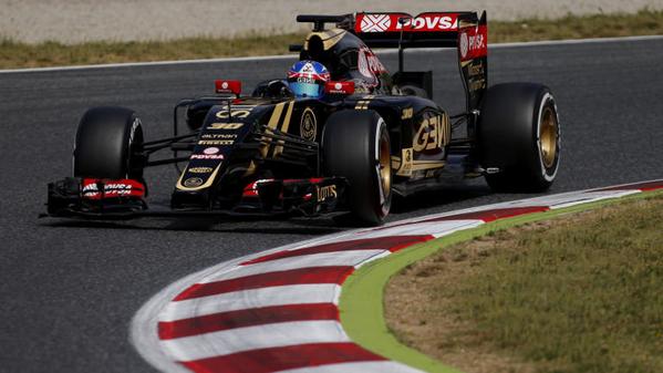 F1 - A LOTUS MEGVERTE A MERCEDEST A MÁSODIK TESZTNAPON!