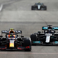 F1: Pérez káoszfutamon nyert Bakuban, Verstappen és Hamilton is nullázott