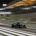 F1: Pályacsúccsal Hamiltoné a pole Bahreinben