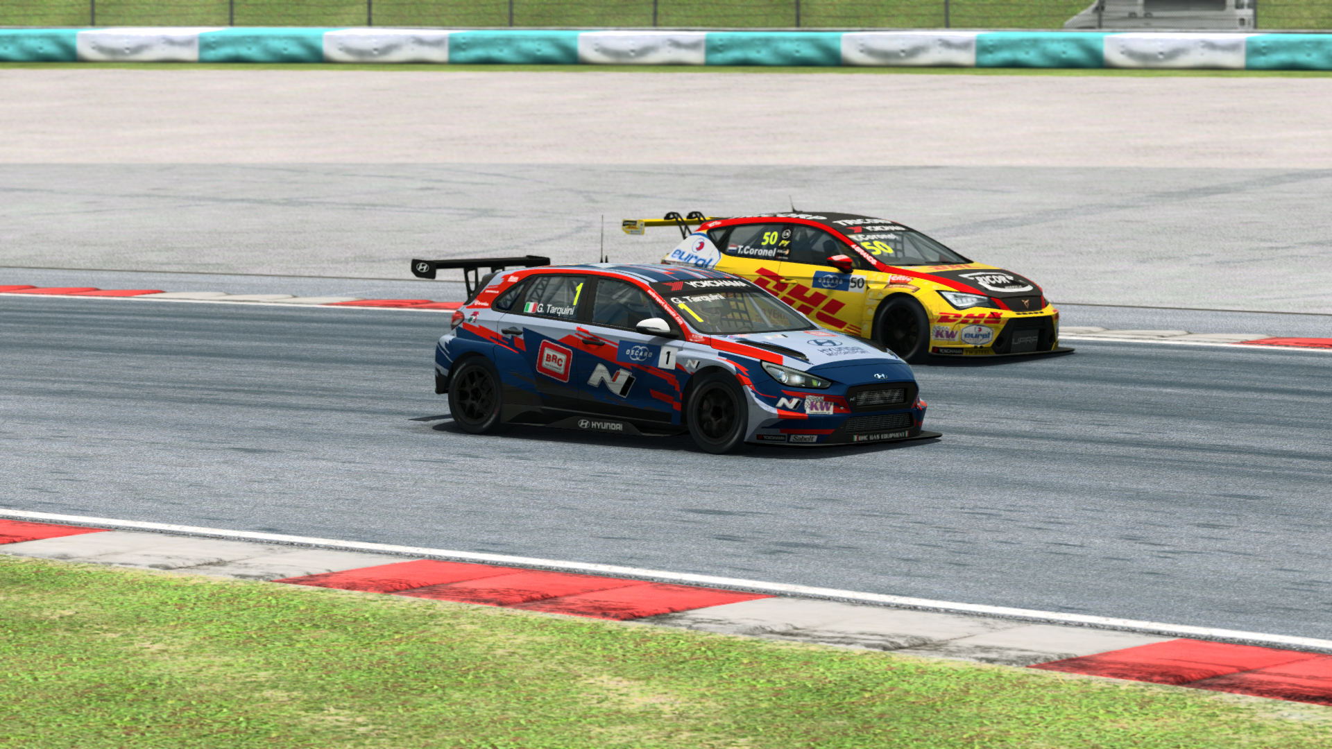03-lohner-and-baldi-battle-in-esports-wtcr_2.png