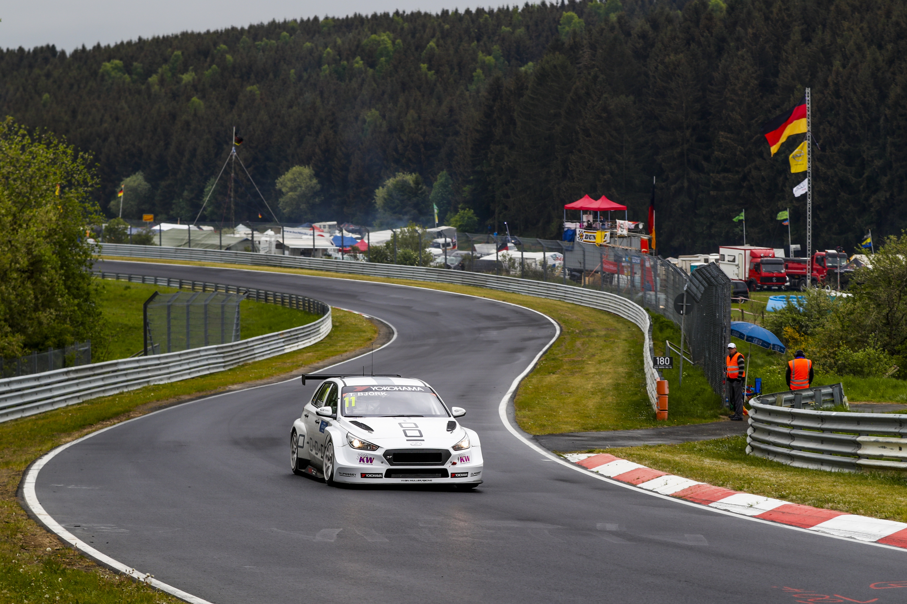 WTCR - BJÖRK KÖRREKORDDAL A POLE-BAN A NÜRBURGRINGEN, MICHELISZ HARMADIK