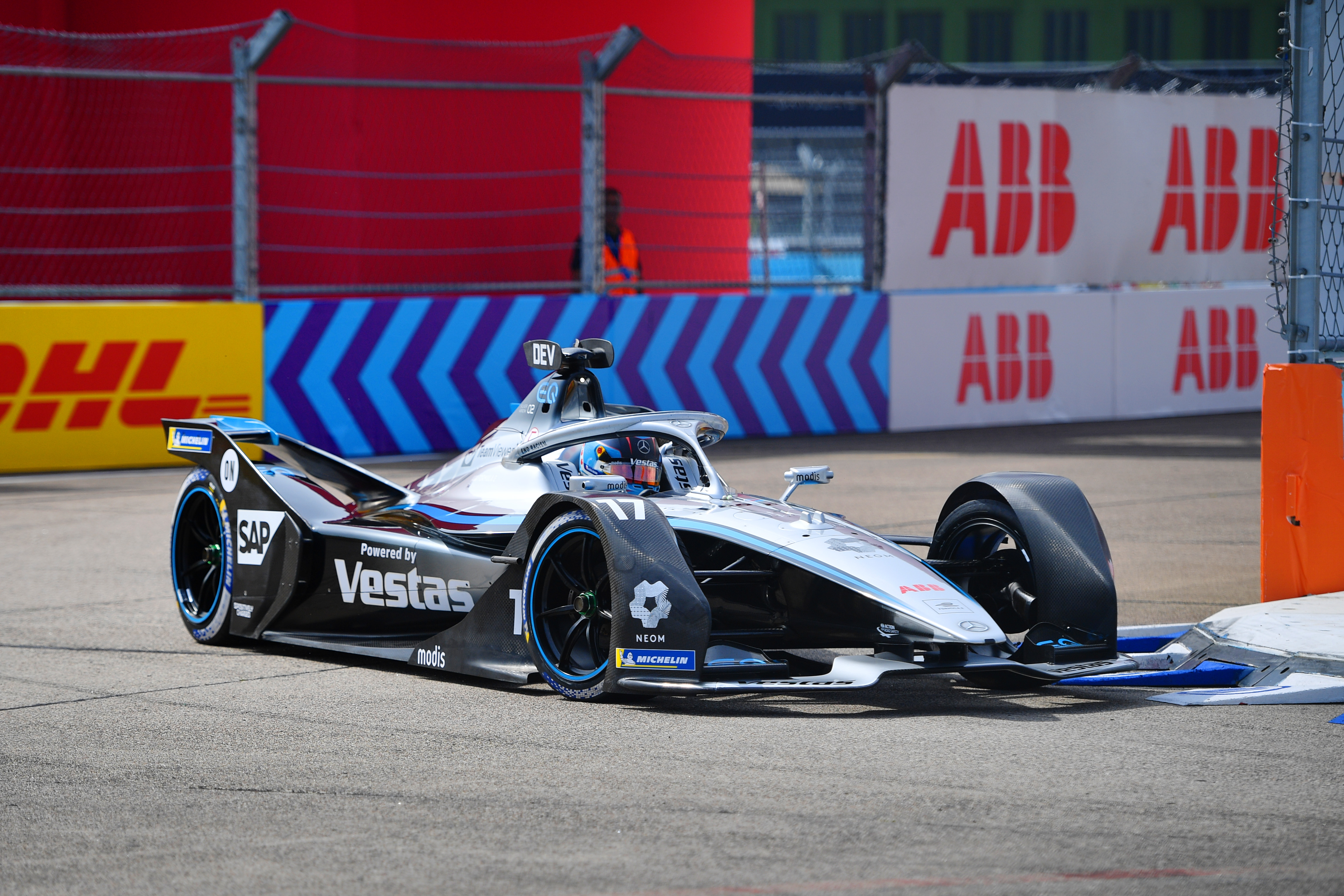 Máris kiszáll a Mercedes a Formula–E-ből?
