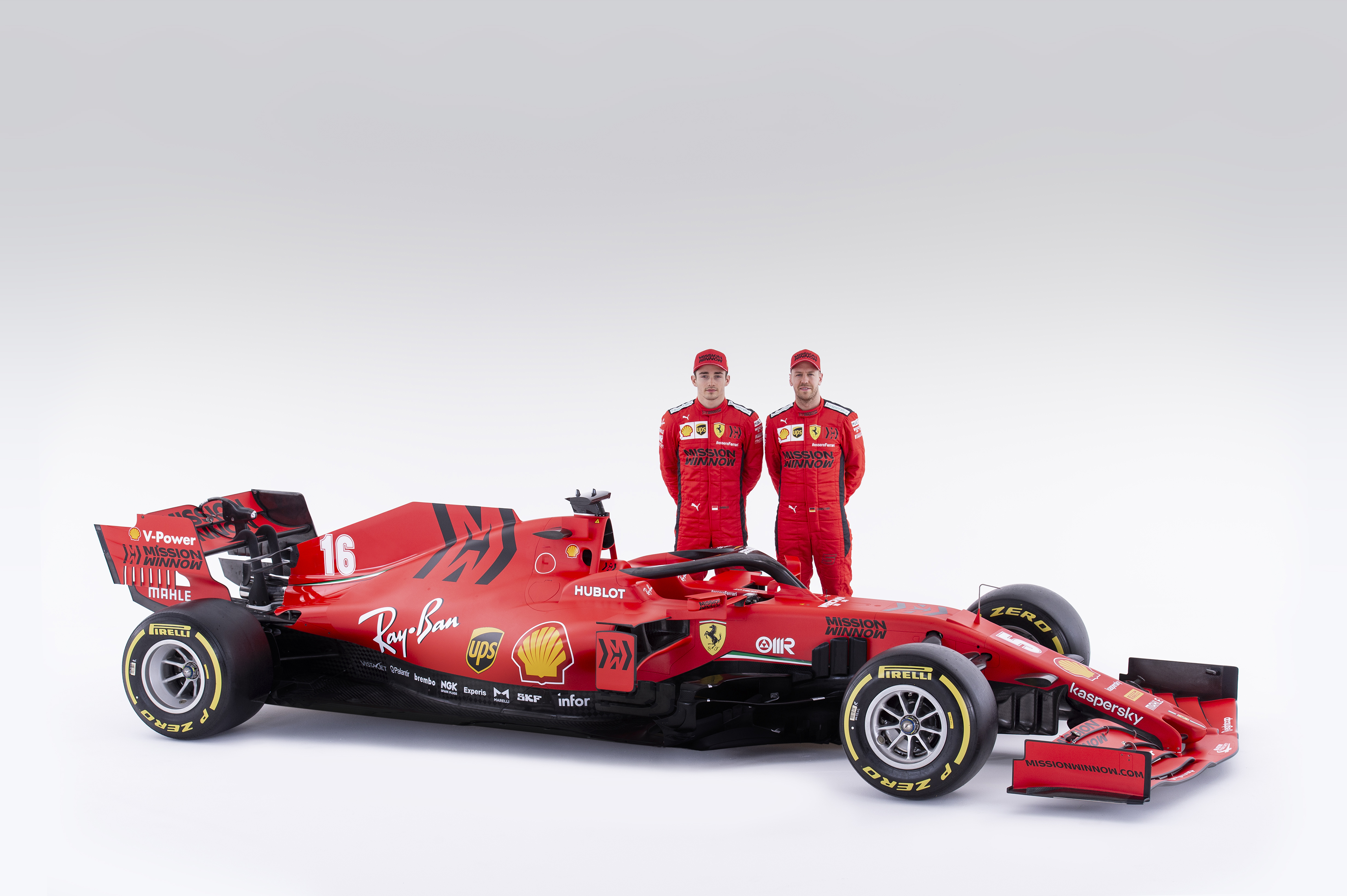 200027-f1-ferrari-sf1000-2020-team.jpg