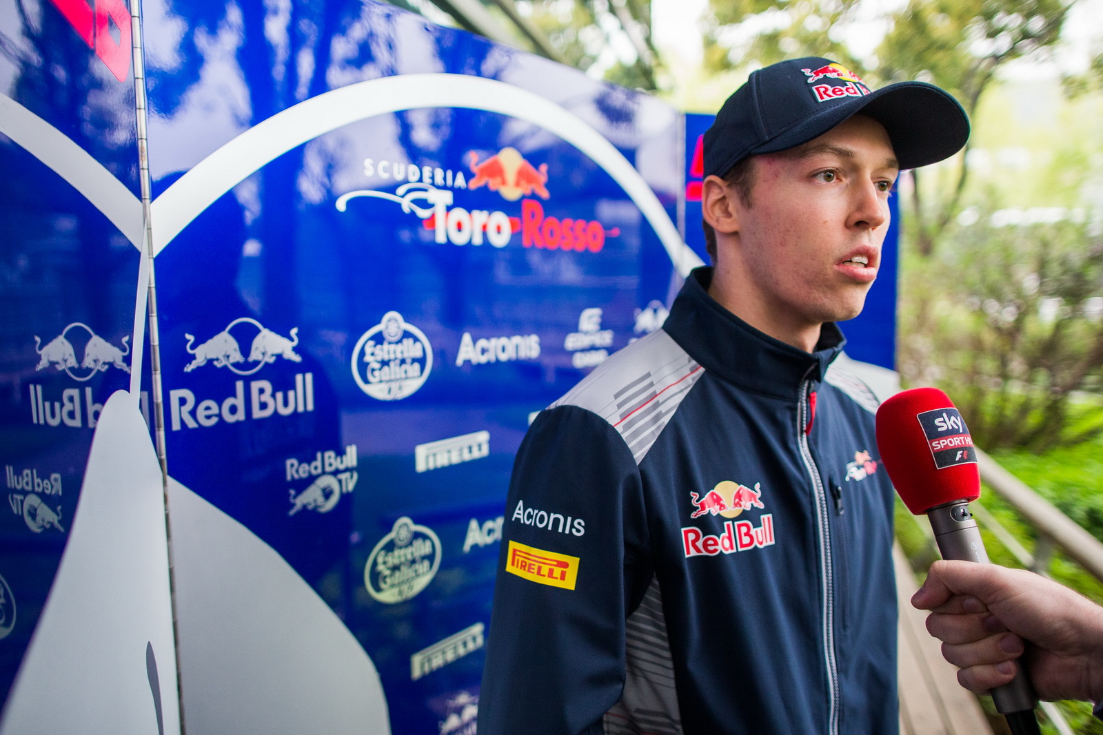 F1 - KVYAT JÖVŐRE IS A TORO ROSSO PILÓTÁJA LEHET