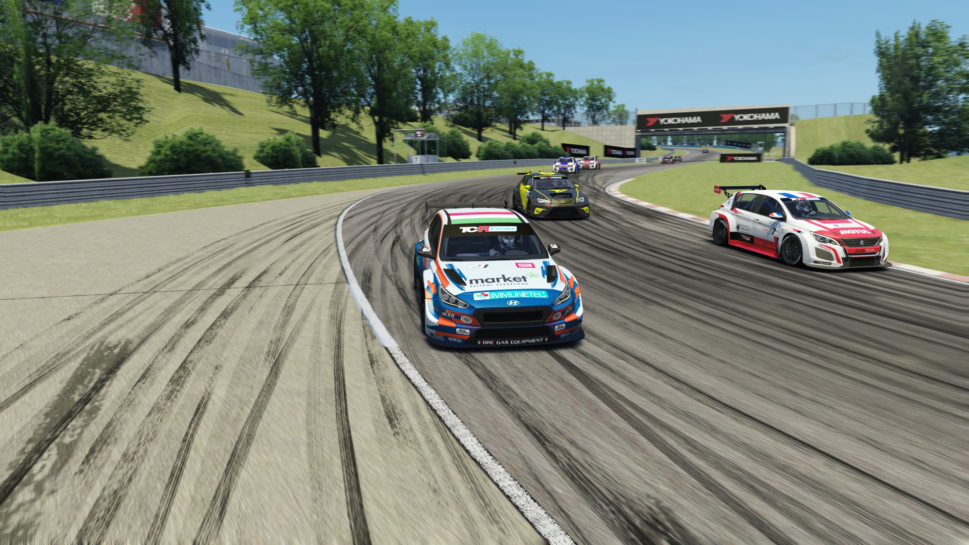 2020_tcr_europe_sim_hungaroring_r1_9_daniel_nagy-7_aurelien_comte.jpg