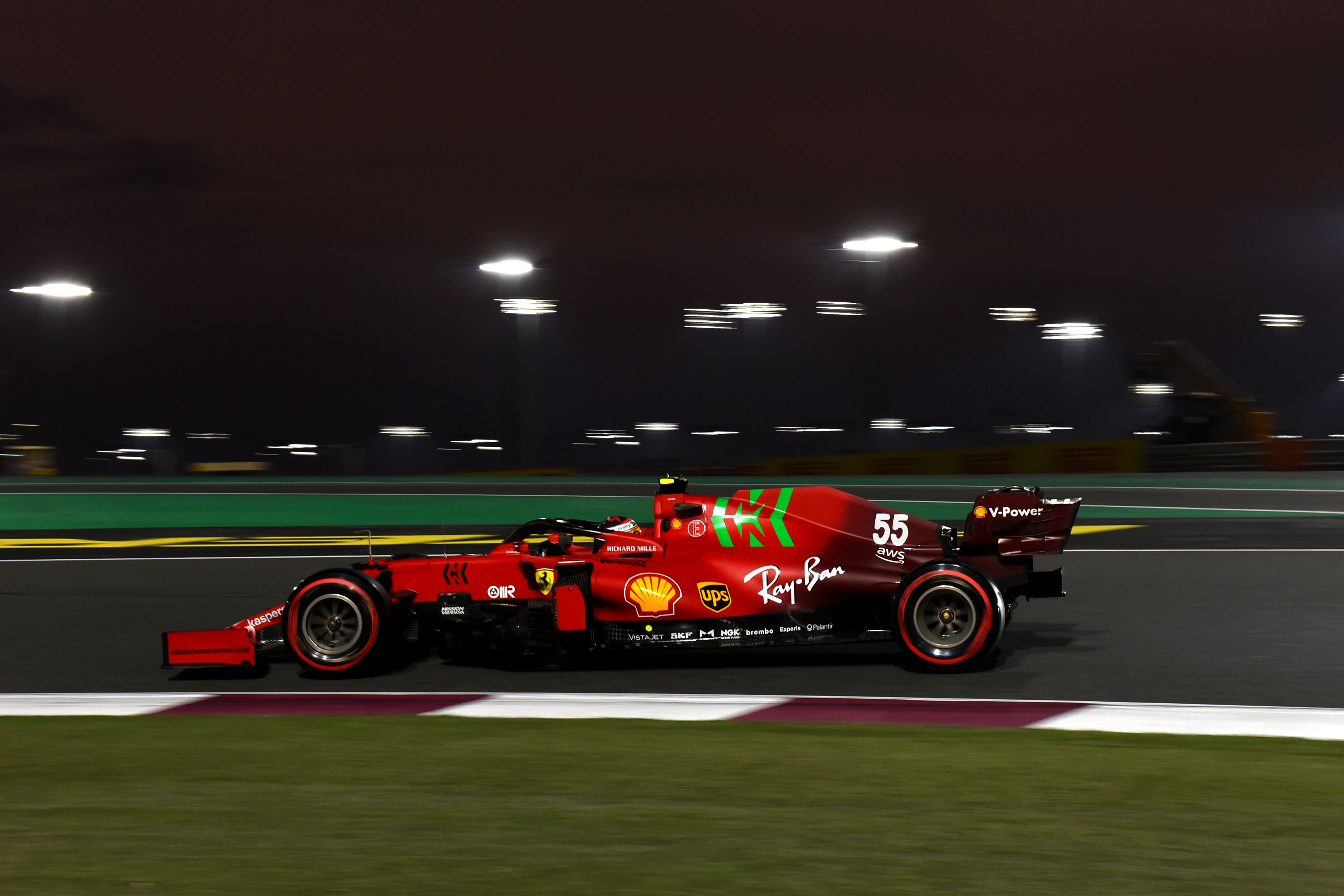 F1: Meglepő oka van a Ferrari ugrásszerű fejlődésének