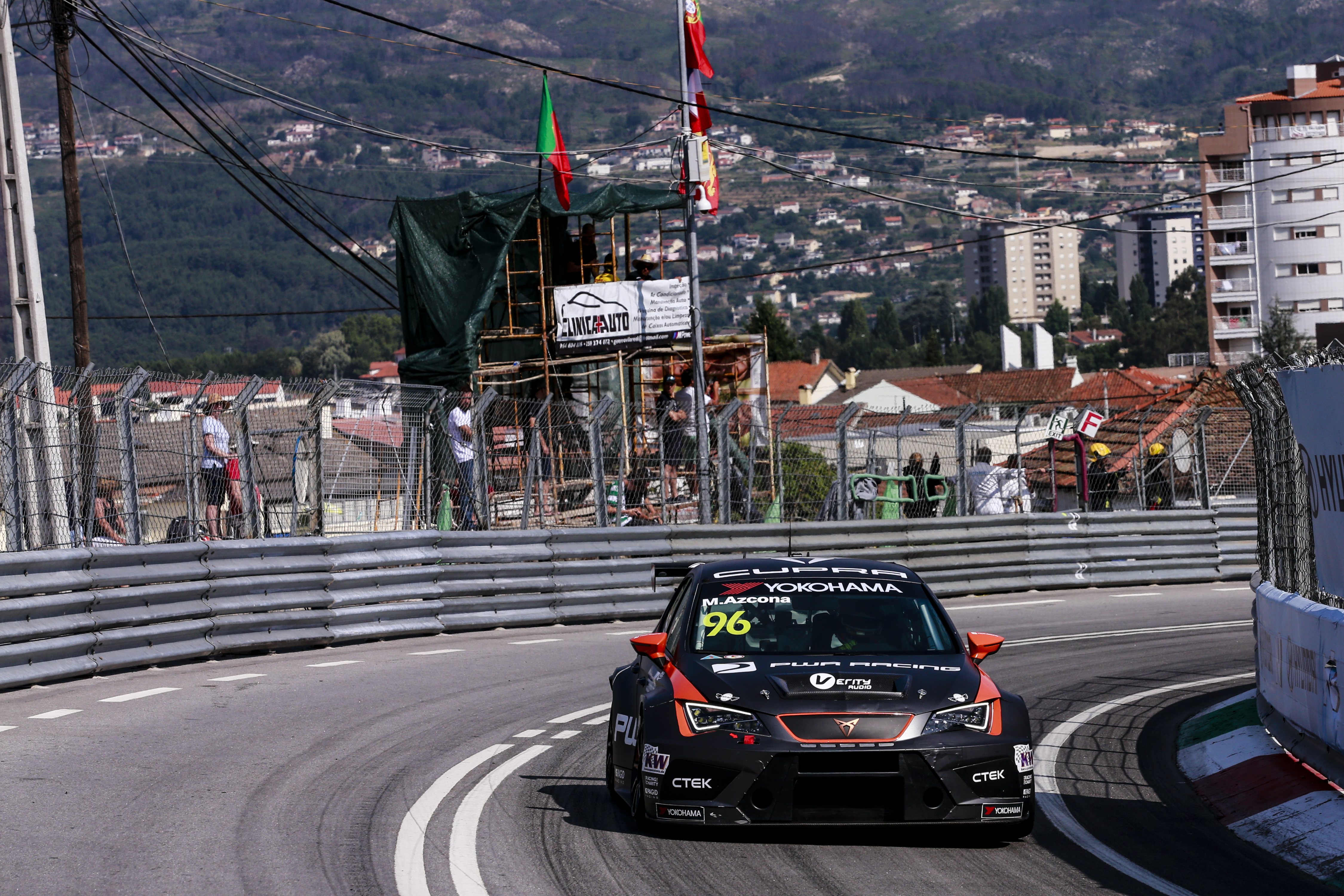 WTCR: Azconá a Jolly Joker, Michelisz ütközéssel nullázott