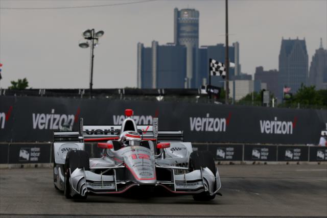 INDYCAR - WILL POWER BŐ EGY ÉV UTÁN VISSZATÉRT A DOBOGÓ TETEJÉRE