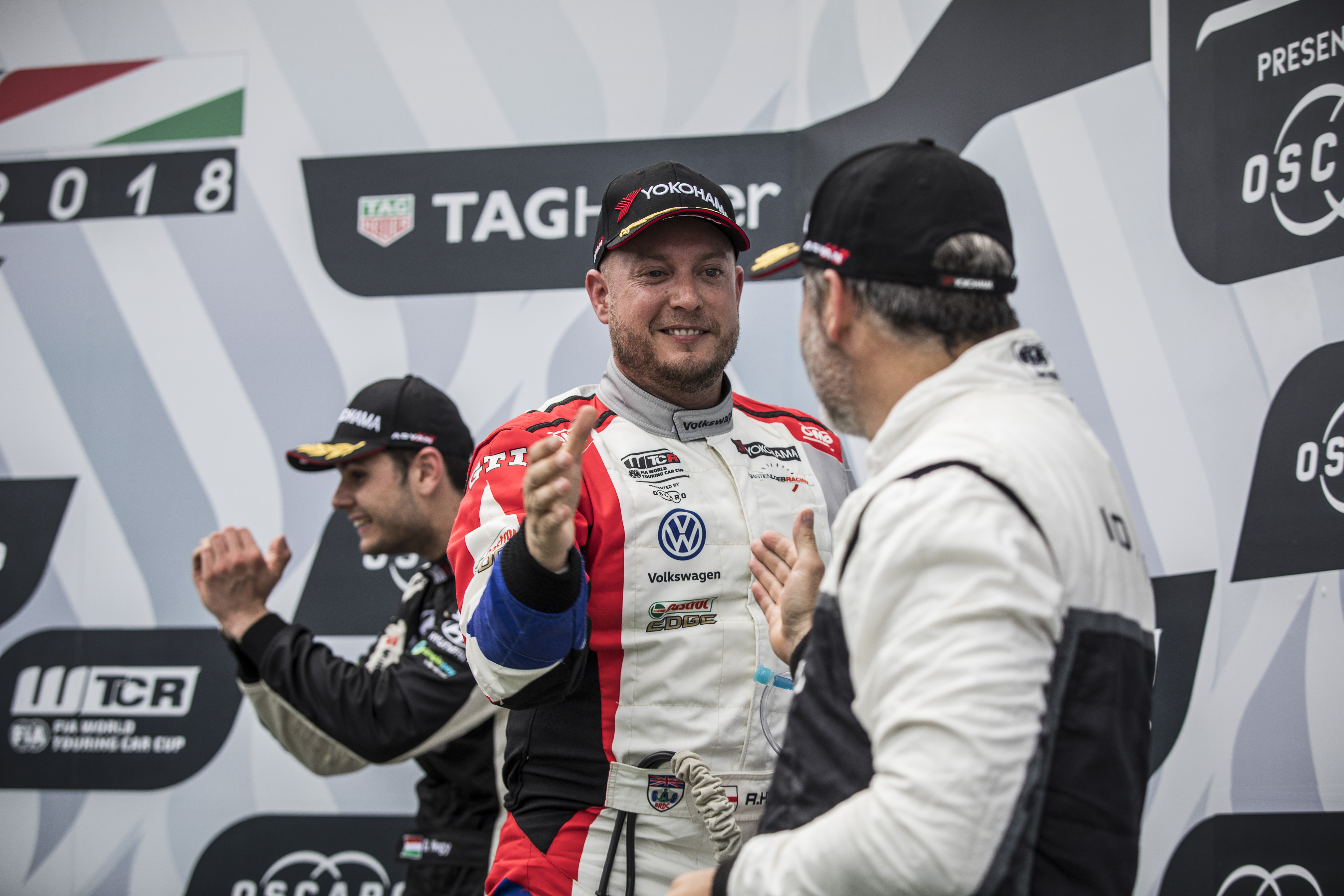 Búcsúzik a világbajnok: Rob Huff kiszorult a WTCR-ből