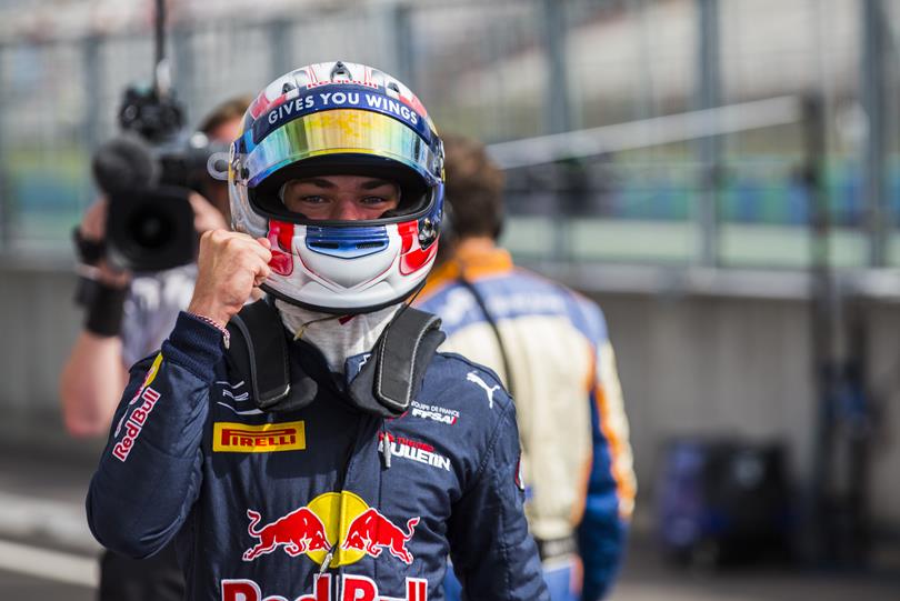 GP2 - GASLY LEGYŐZHETETLEN VOLT PÉNTEKEN