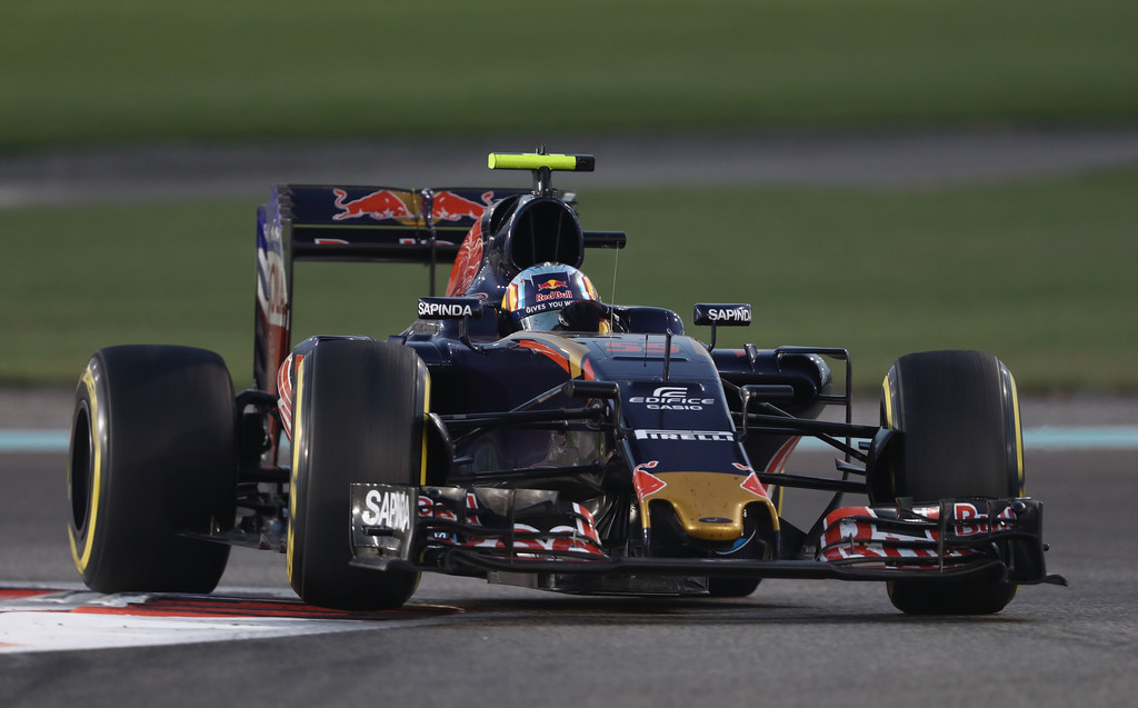 carlos_sainz_f1_grand_prix_abu_dhabi_st21frcx-xkx.jpg