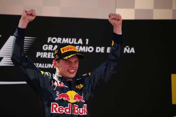 F1 - MERCEDES-DRÁMA, TÖRTÉNELMI VERSTAPPEN-GYŐZELEM BARCELONÁBAN!