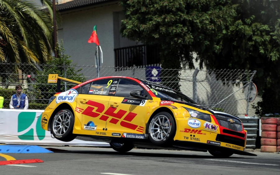 WTCC - TOM CORONEL IDEI MÁSODIK GYŐZELMÉT ARATTA A VILA REAL-I ELSŐ VERSENYEN