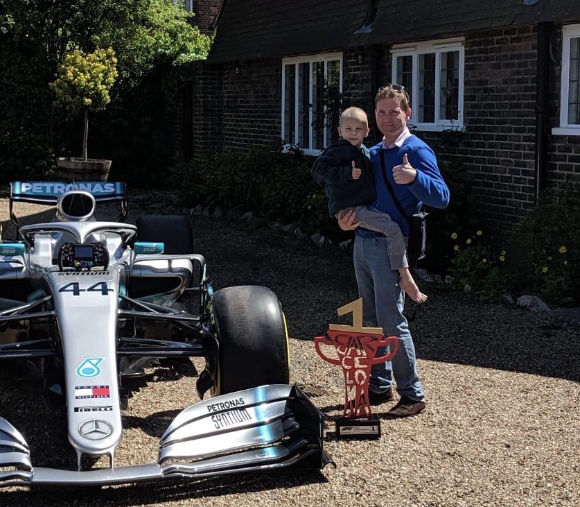 F1 - ELHUNYT HAMILTON „ANGYALA”, AZ ÖTÉVES HARRY