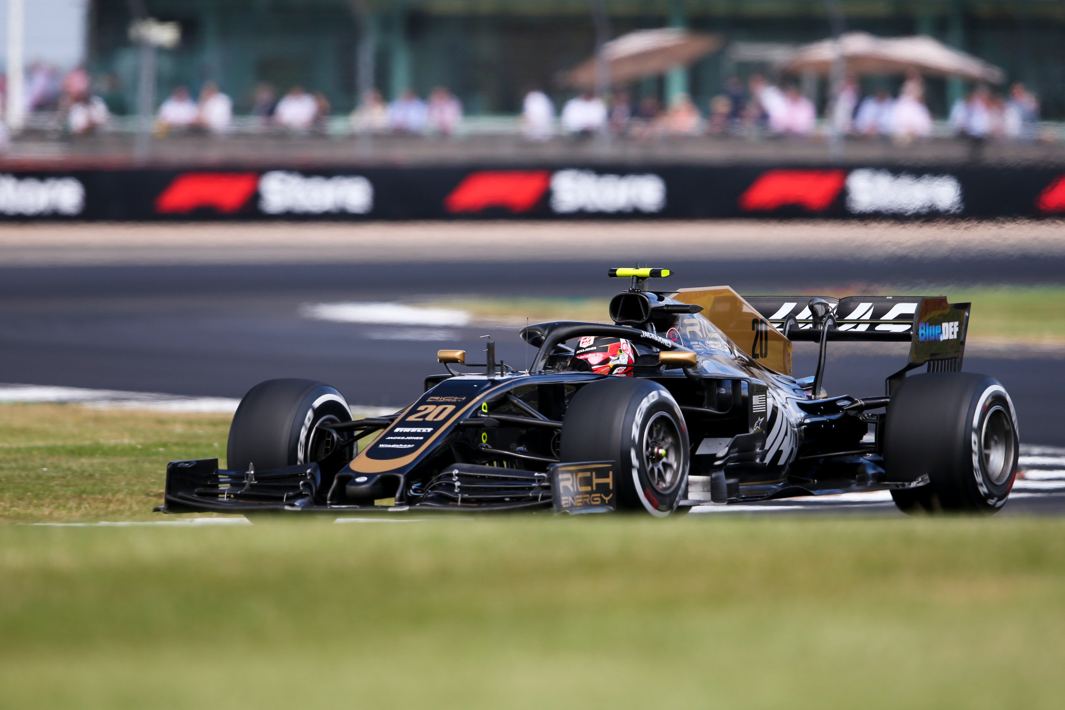 F1: Fordulat a Haas-ügyben, változások a főszponzornál