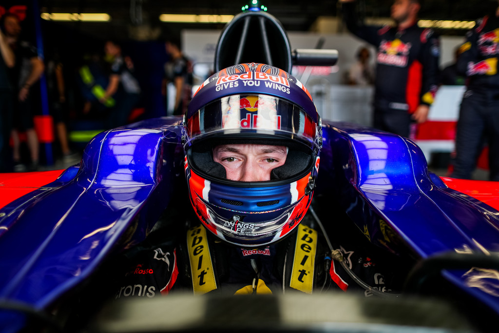 F1 - HIVATALOS: KVYAT 2019-BEN VISSZATÉR A TORO ROSSÓHOZ!