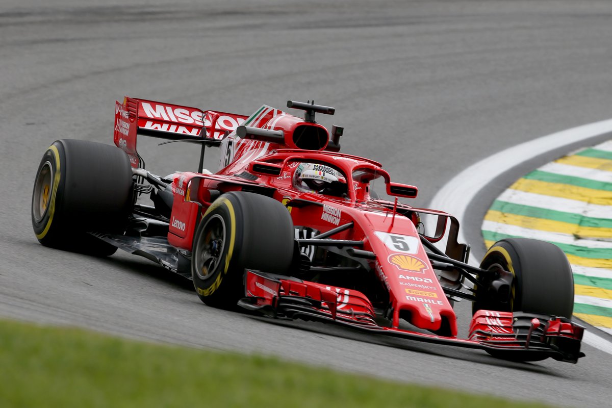 F1 - VETTEL KÖRREKORDDAL VERTE MEG HAMILTONT AZ IDŐMÉRŐ ELŐTT