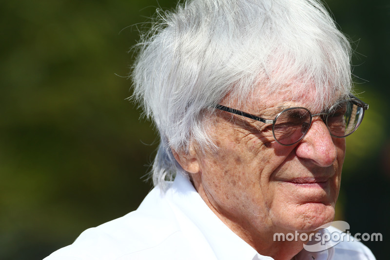 F1 - ECCLESTONE MÉG NEM TETT LE AZ ALTERNATÍV MOTOROKRÓL