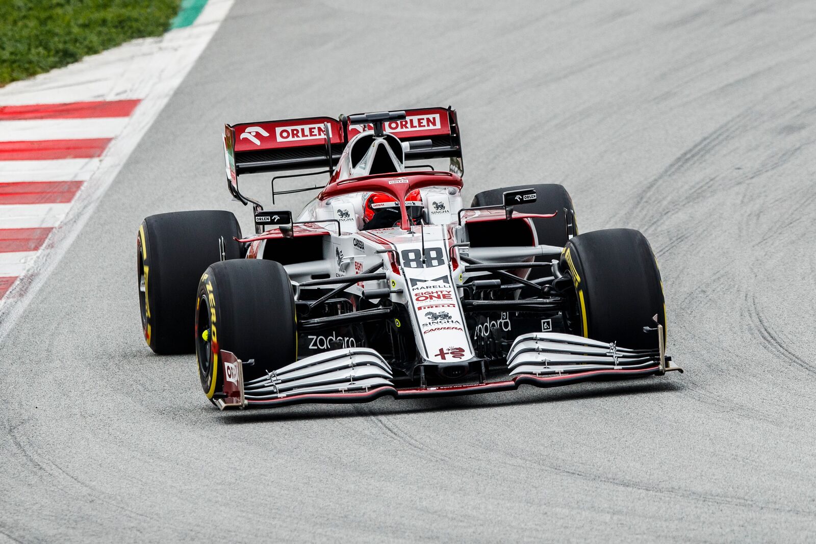 Kubicával járatta meg új F1-es autóját az Alfa Romeo