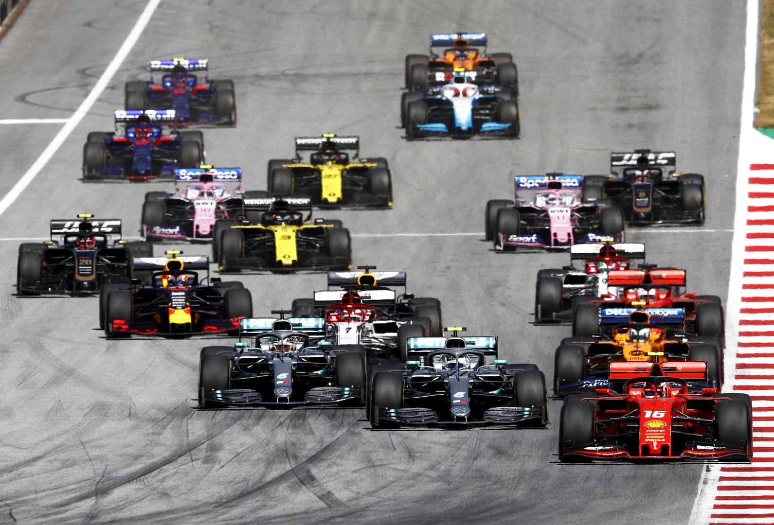 Hivatalos, megvan az új F1-es versenynaptár!