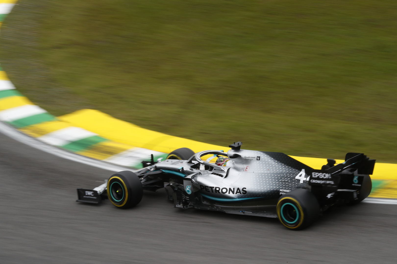 F1: Hamilton hangolt a legjobban a brazíliai időmérőre