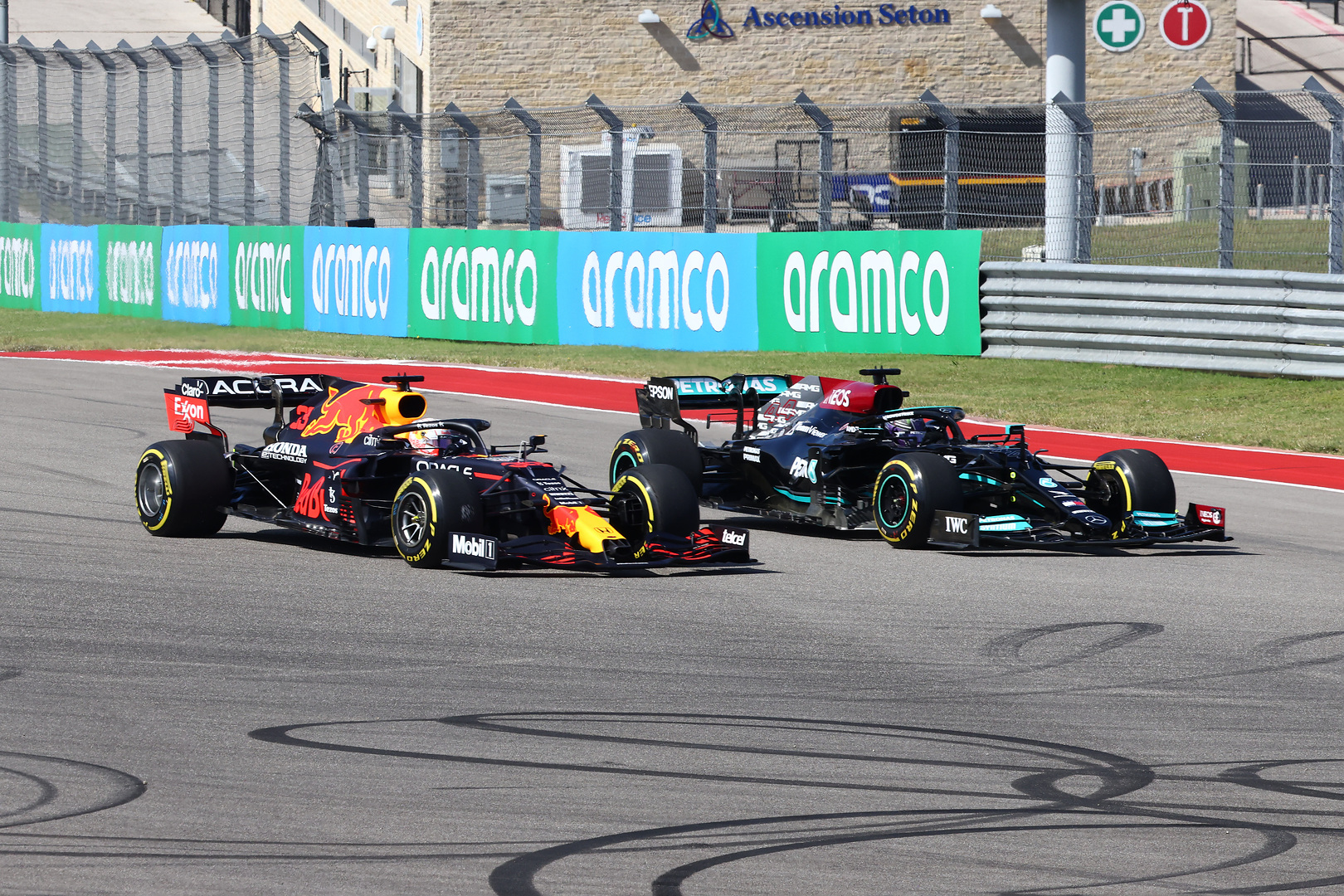 F1: Van, amiben egyetért a Red Bull és a Mercedes főnöke