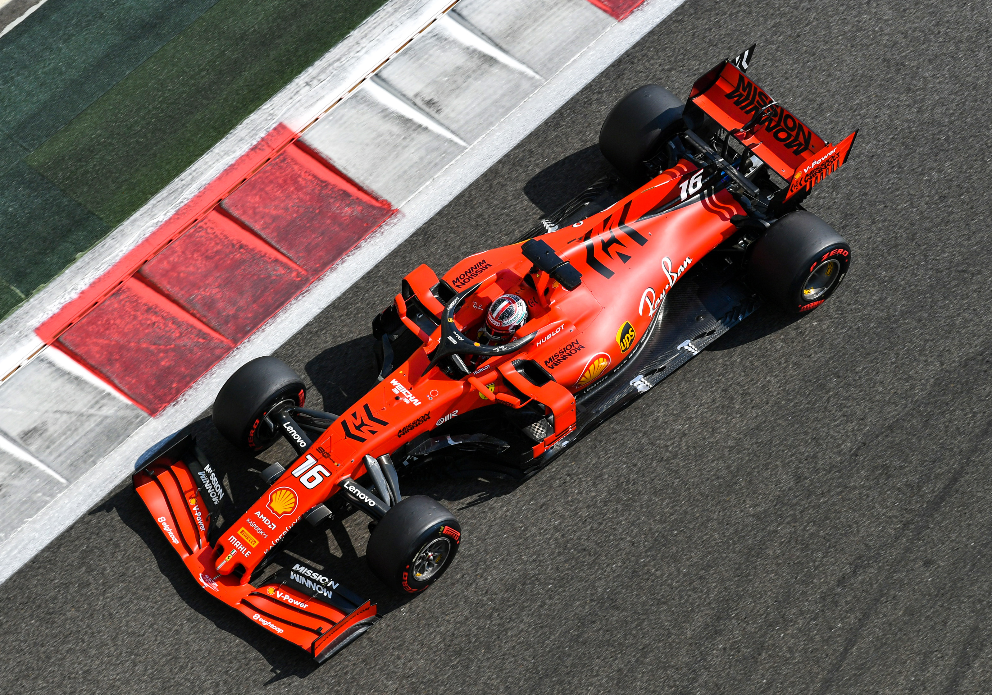 F1: Hivatalosan is megbuktak a 2020-as Pirelli-gumik