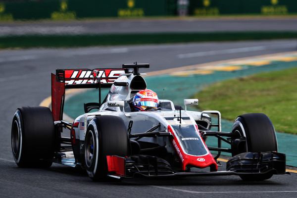 F1 - A HAAS EGY VASAT SEM KAP A FOM PÉNZÉBŐL...