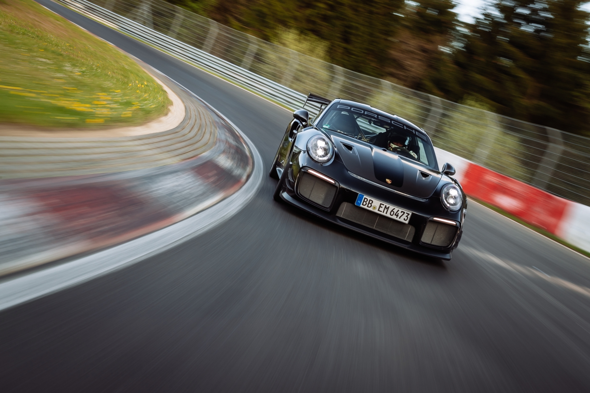 Brutális rekordot állított fel a Porsche a Nordschleifén