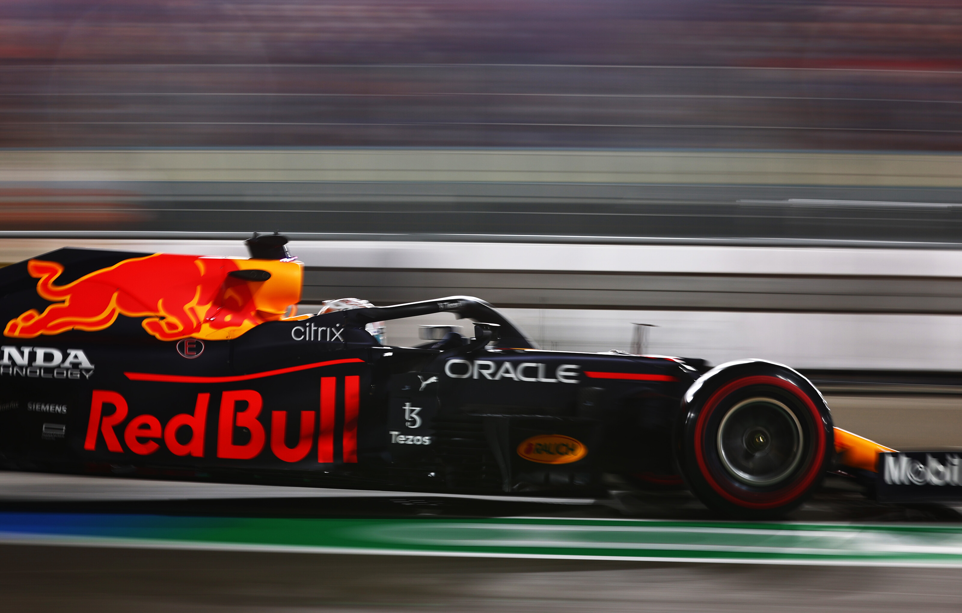 F1: Megbüntették Verstappent és Bottast – hivatalos!